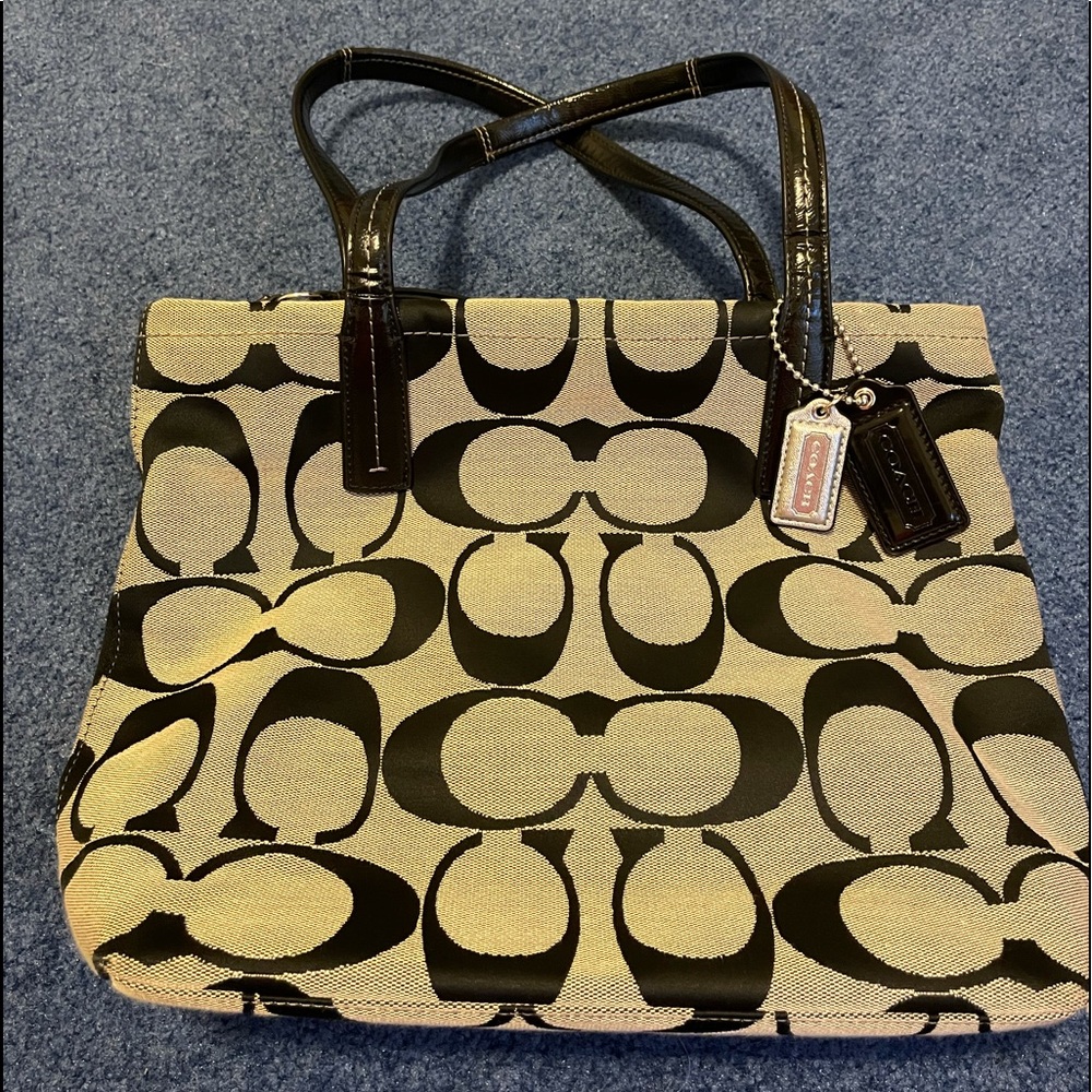 Coach F25771 Signature Silver/Black Purse